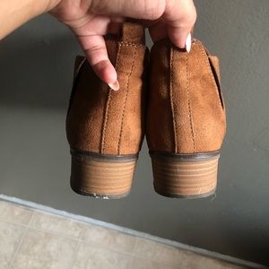 American eagle booties